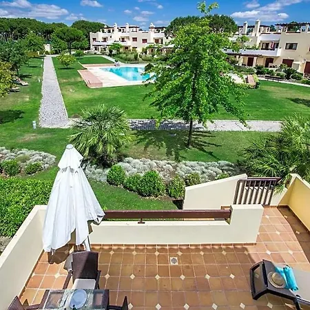 Sleeps 8 Pool Air Con Wifi