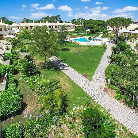 Sleeps 8 Pool Air Con Wifi