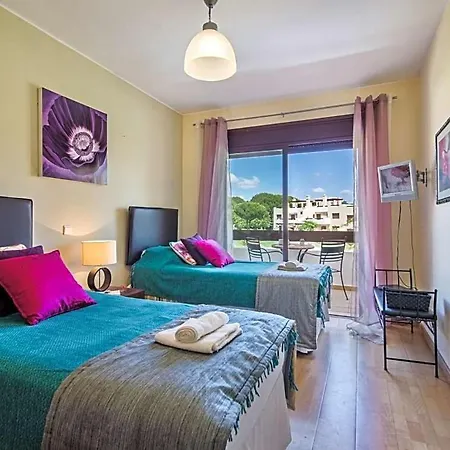 Sleeps 8 Pool Air Con Wifi Cavacos